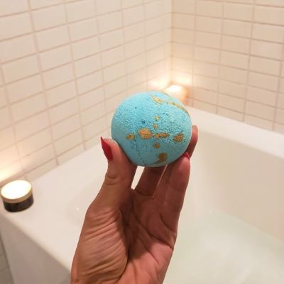 CBD bath bomb